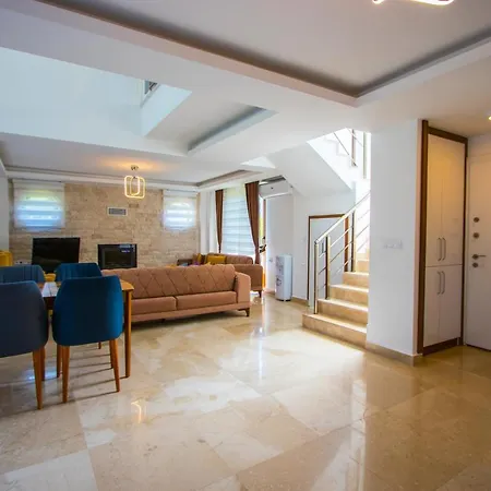 Silver Sami Villa, Oezel Havuzlu, Fethiye, Βίλα *