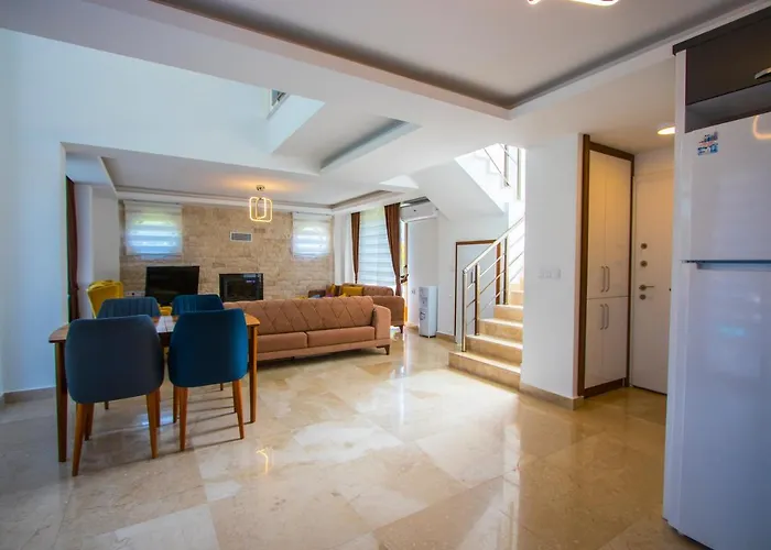 Silver Sami Villa, Oezel Havuzlu, Fethiye, וילה *